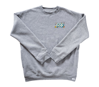 EEG Retro - Pocketed Crew Sweatshirt