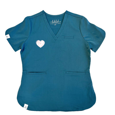 Baby in Heart - Obs - Rosa Scrub Top